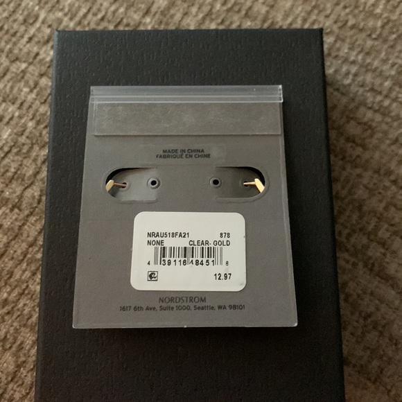 Earrings by Nordstrom Rack - Picture 5 of 7